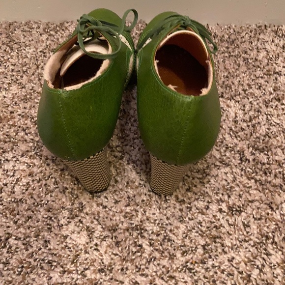 Chie Mahara vintage heels. - Picture 3 of 3